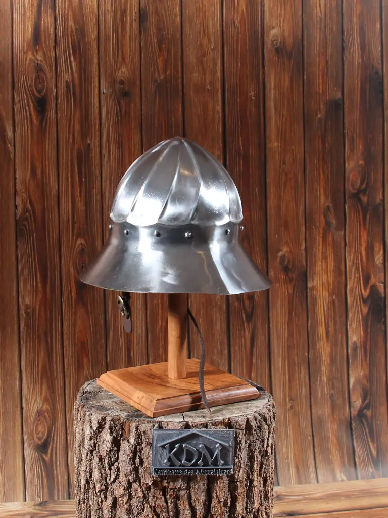 Burgundischer Eisenhut, 15. Jh., 1,6 mm Stahl_3.webp