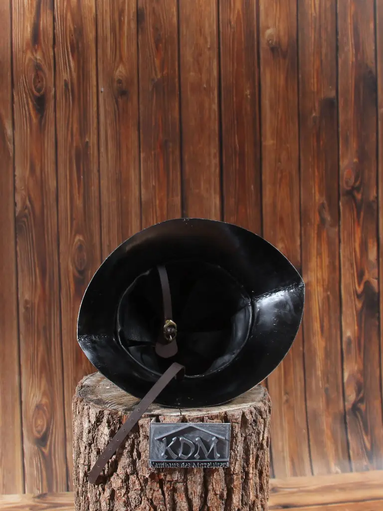 Burgundischer Eisenhut, 15. Jh., 1,6 mm Stahl_4.webp